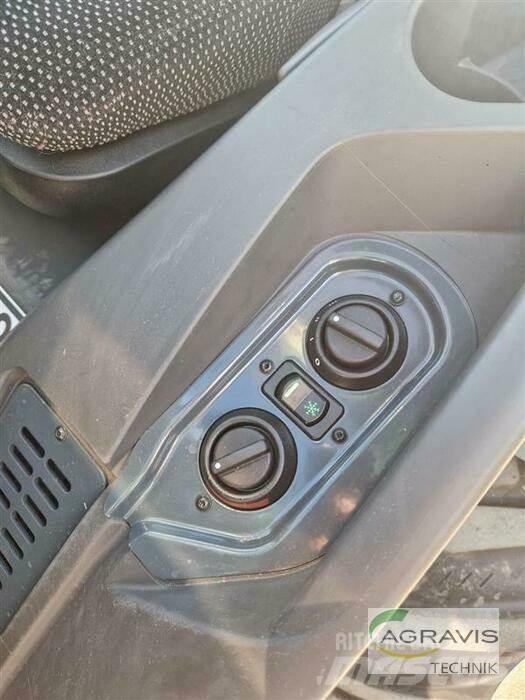 Avant 760I لوادر بعجل