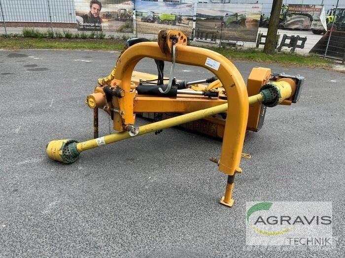 Berti TA/PS 200 جزازات وأغطية المراعي