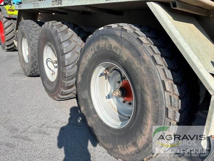 Briri VTRW 22400 معدات توزيع السماد العضوي