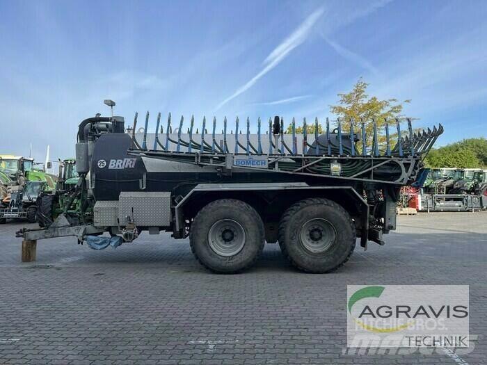 Briri VTTW 19300 معدات توزيع السماد العضوي