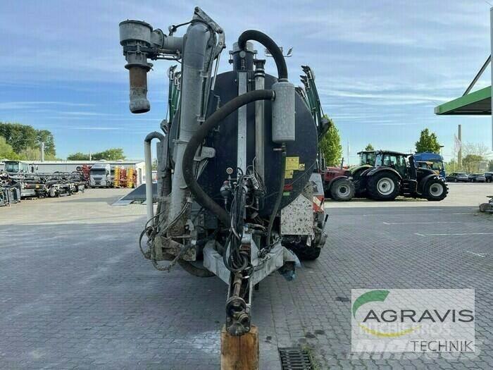 Briri VTTW 19300 معدات توزيع السماد العضوي