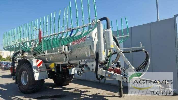 Briri VTW 8000 معدات توزيع السماد العضوي