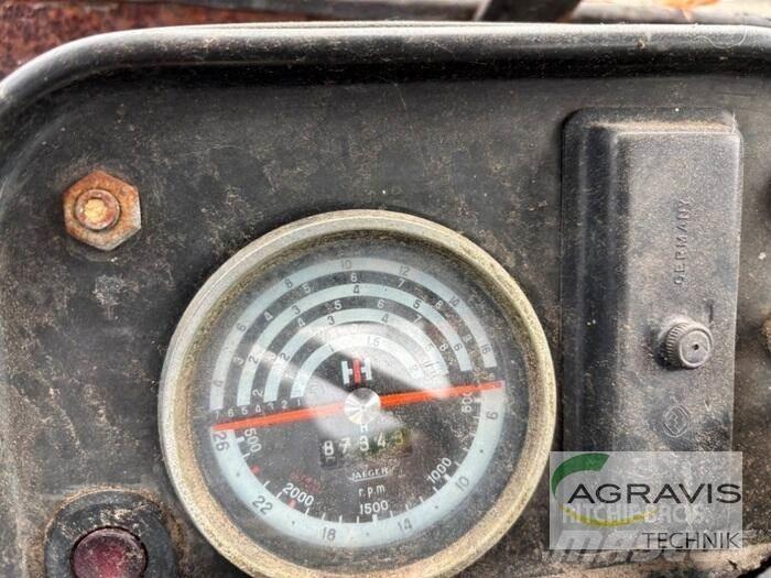 Case IH 844 S الجرارات