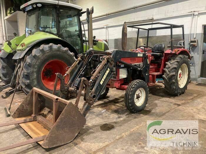Case IH IHC 633 الجرارات