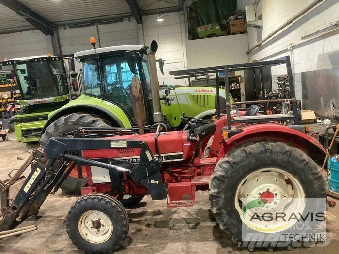 Case IH IHC 633 الجرارات