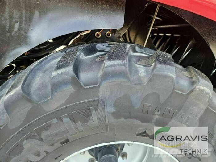 Case IH LB 424 R RL6 محزمات مربعة