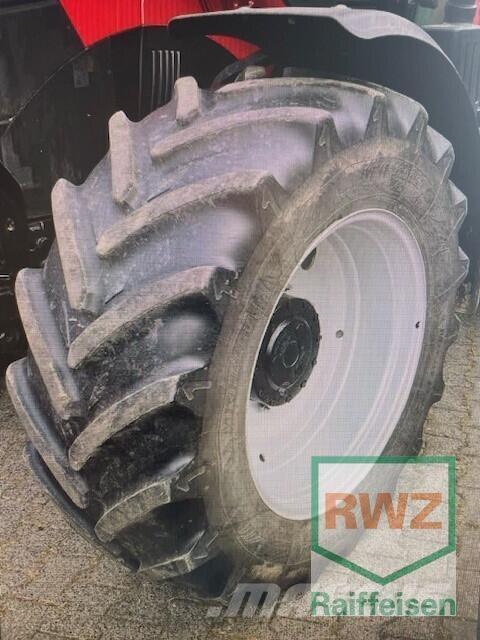 Case IH Luxxum 120 الجرارات