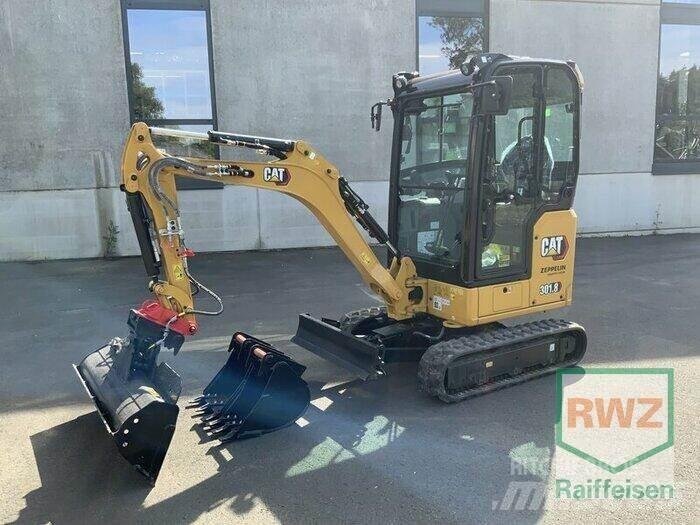 CAT 301.8 حفارات بعجل