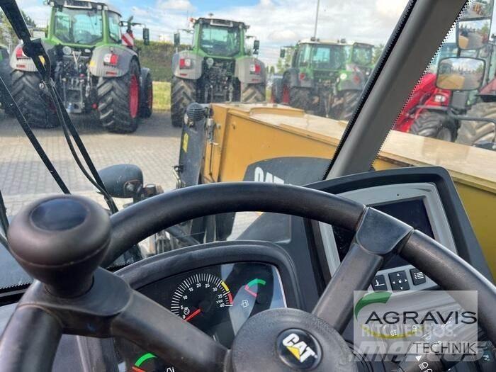 CAT TH 408 D معدات مناولة لأغراض الزراعة