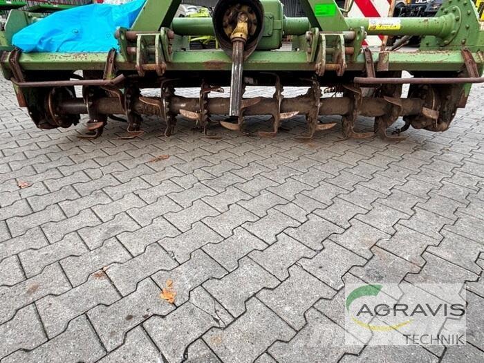 Celli PIONEER 170/255 الكاسحات وقلابات التربة ذات المحركات