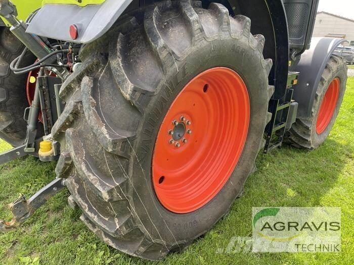 CLAAS ARION 510 CEBIS الجرارات