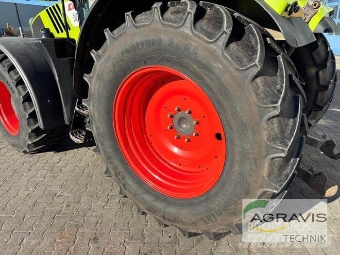 CLAAS ARION 550 CEBIS الجرارات