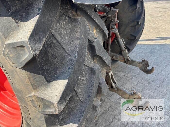 CLAAS ARION 640 CEBIS الجرارات