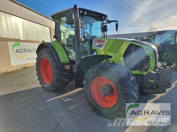 CLAAS ARION 640 CEBIS الجرارات