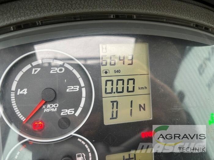 CLAAS ARION 640 CIS الجرارات