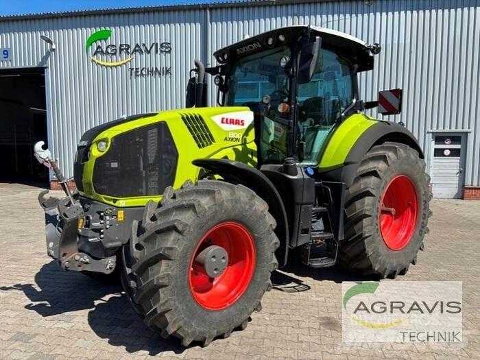 CLAAS AXION 800 CIS الجرارات