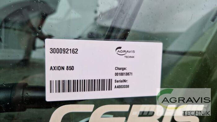 CLAAS AXION 850 الجرارات
