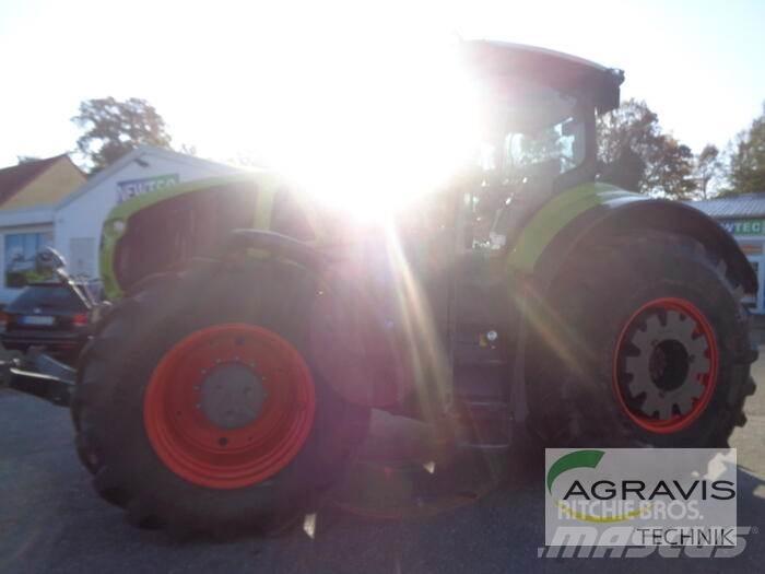 CLAAS AXION 950 CMATIC الجرارات