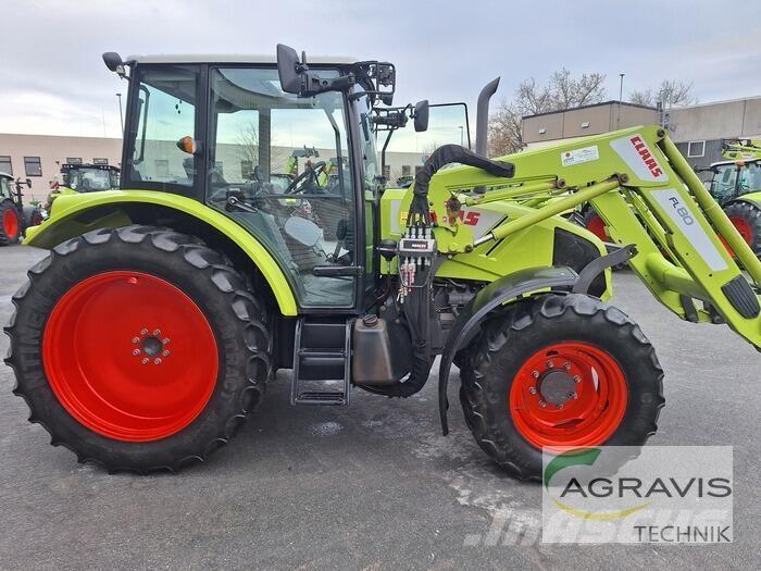 CLAAS AXOS 320 C الجرارات
