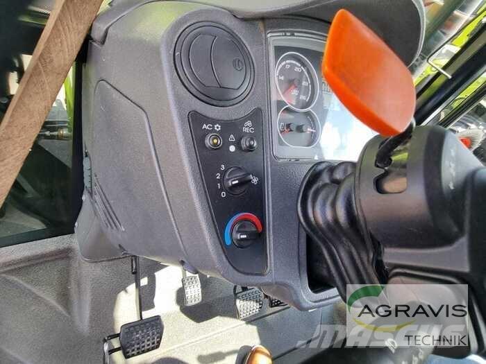 CLAAS AXOS 330 CX الجرارات