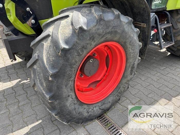 CLAAS AXOS 340 CX الجرارات