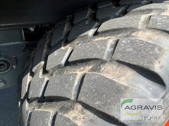 CLAAS CARGOS 750 مقطورات ذاتية التحميل