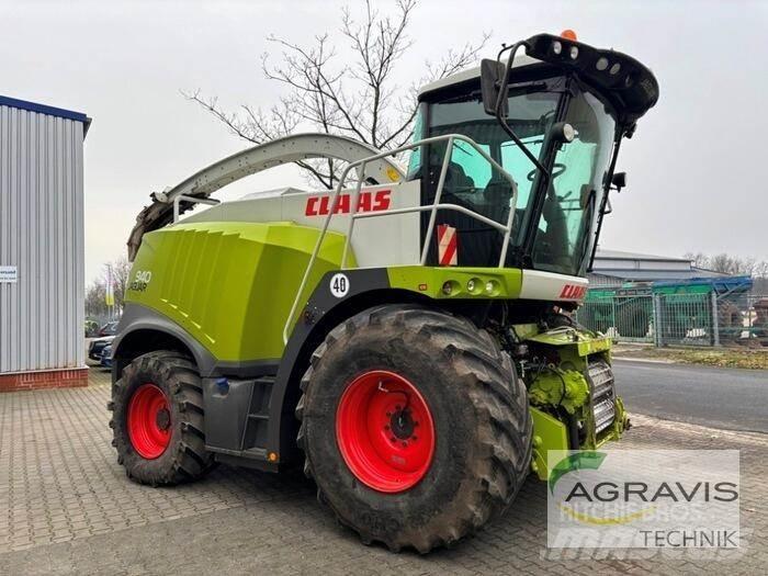 CLAAS JAGUAR 940 علافات ذاتية الدفع