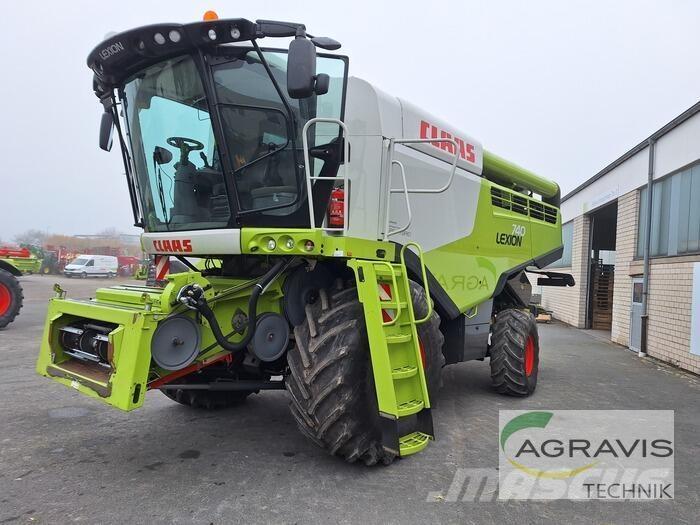 CLAAS LEXION 740 حصادات