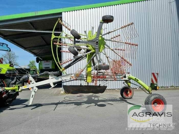 CLAAS LINER 2700 مكابس وميبسات التبن