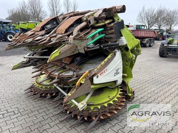 CLAAS ORBIS 750 ملحقات علافات ذاتية الدفع