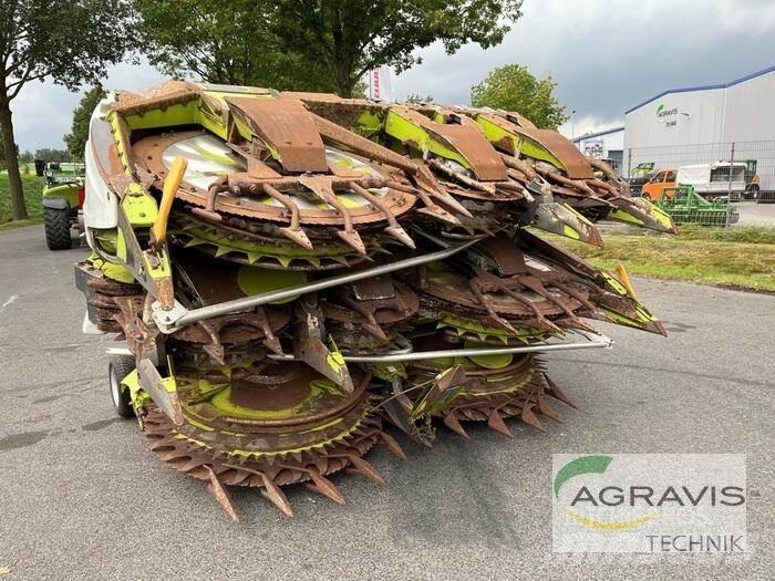 CLAAS ORBIS 900 AC 3T ملحقات علافات ذاتية الدفع