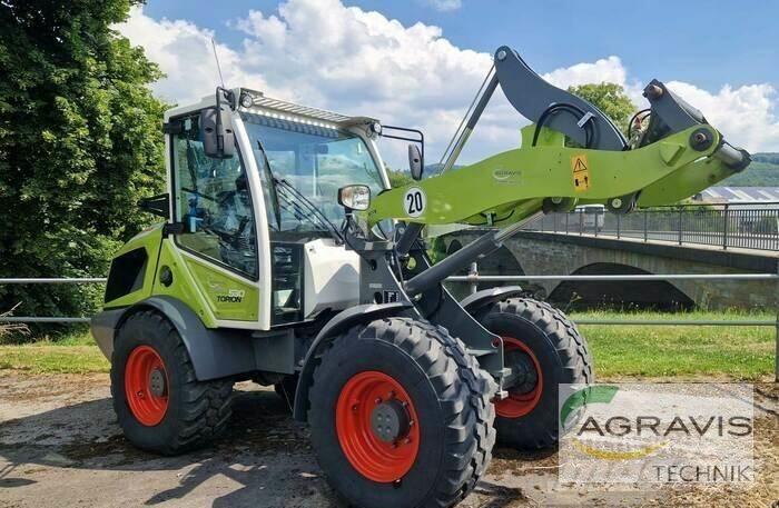 CLAAS TORION 530 لوادر بعجل