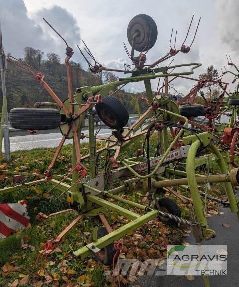 CLAAS VOLTO 740 H مكابس وميبسات التبن