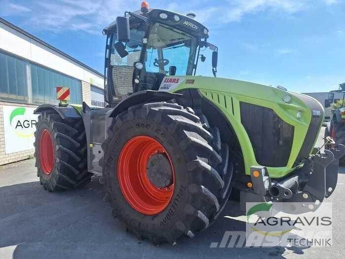 CLAAS XERION 4000 TRAC الجرارات