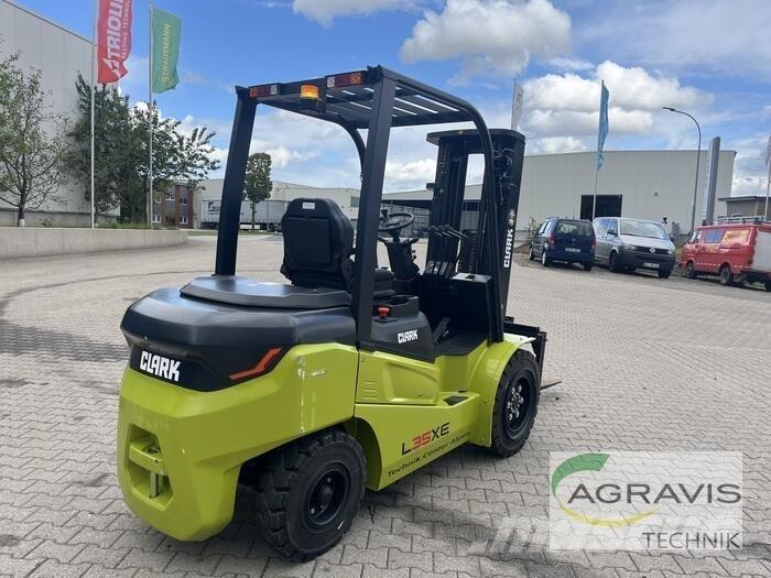 Clark L35XE شاحنات ذات رافعات شوكية - أخرى