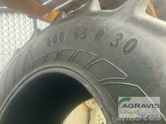 Continental 650/65 R30 الإطارات والعجلات والحافات