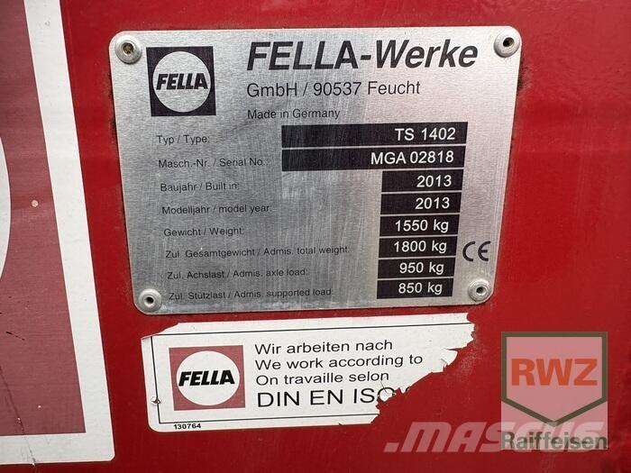 Fella Schwader TS 1402 مكابس وميبسات التبن