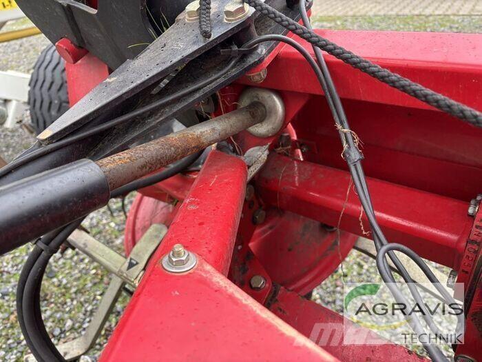 Fella TH 8608 DN مكابس وميبسات التبن