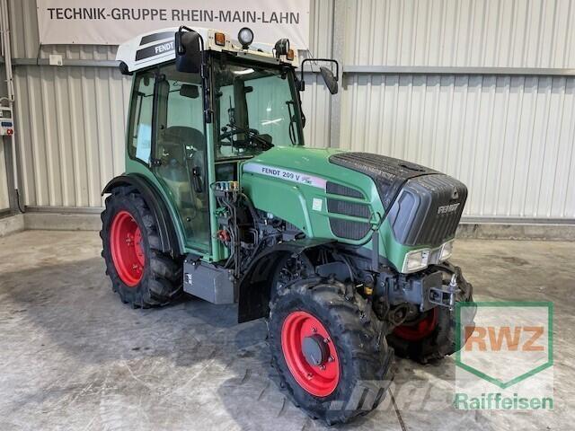 Fendt 209 V Vario الجرارات