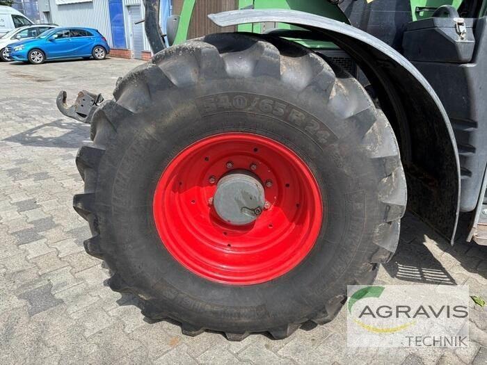 Fendt 411 VARIO الجرارات