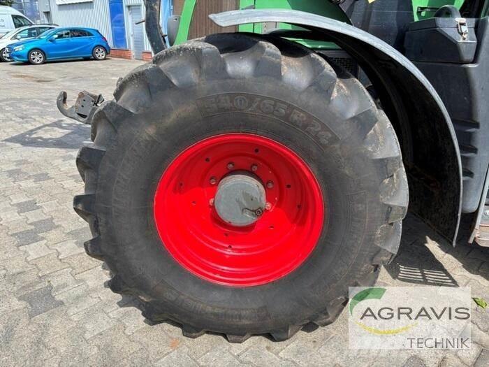 Fendt 411 VARIO الجرارات