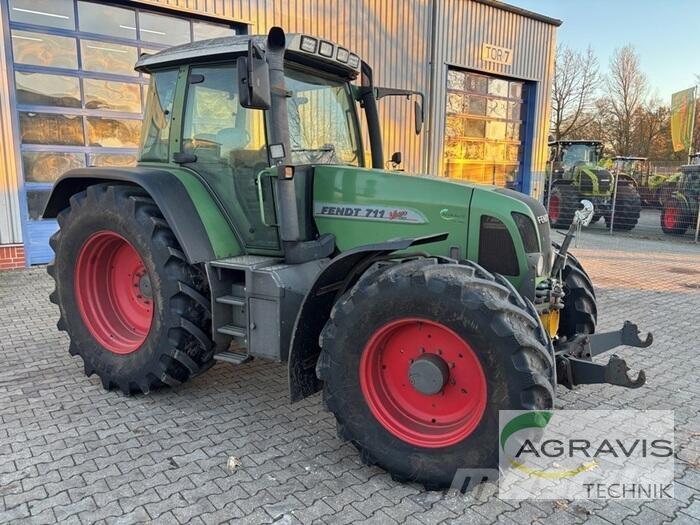 Fendt 711 VARIO الجرارات