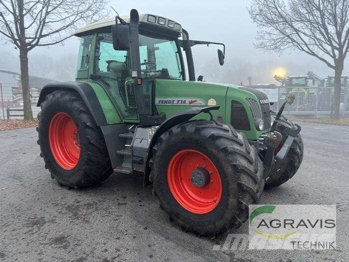 Fendt 714 VARIO الجرارات