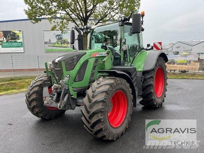 Fendt 714 VARIO S4 الجرارات