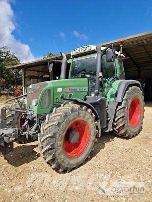 Fendt 714 VARIO TMS الجرارات