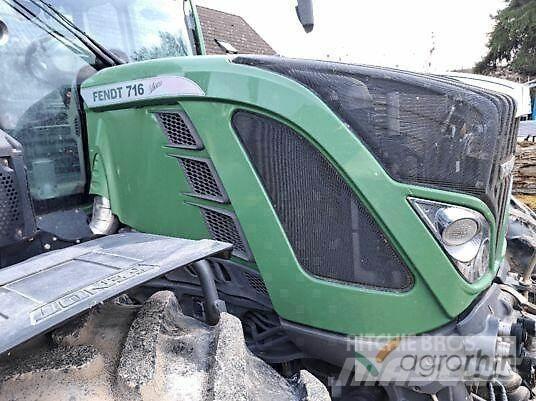Fendt 716 SCR الجرارات
