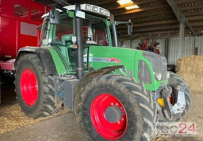 Fendt 718 Com3 الجرارات