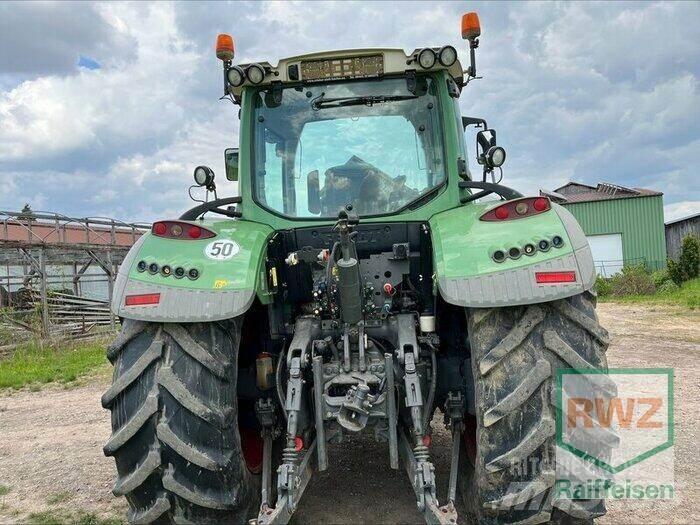 Fendt 718 Vario الجرارات