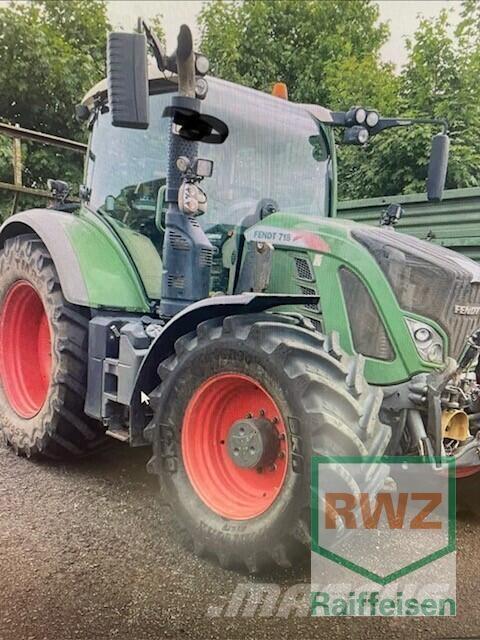 Fendt 718 Vario SCR الجرارات