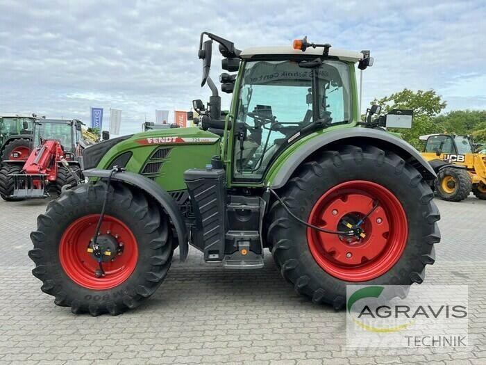 Fendt 724 VARIO GEN-6 الجرارات